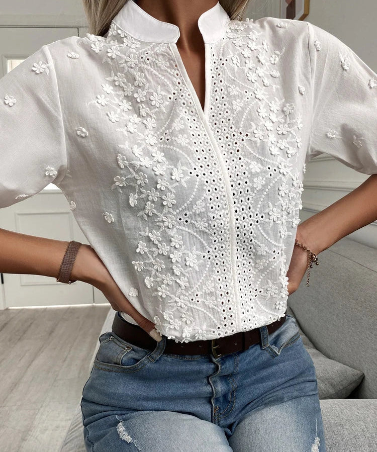 MXgGZomer-Gebloemd-Borduurwerk-Kant-Blouse-Mode-Vrouwen-V-Hals-Casual-Shirt-Chique-Korte-Mouw-Holle-Tops.jpg